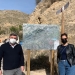 Colocación de los catálogos de itinerarios en la Sierra de Crevillent