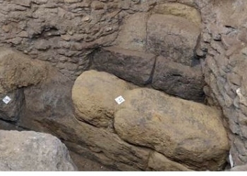 Unas obras en la Escuela Española de Historia y Arqueología del CSIC en Roma sacan a la luz una muralla del s. IV a.C.