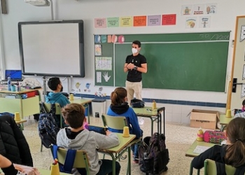 La UPCCA organiza charlas para prevenir el abuso de las nuevas tecnologías entre la juventud pilareña