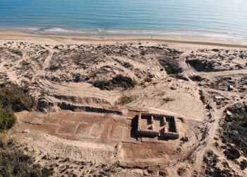 «La arena de Guardamar esconde todo tipo de maravillas arqueológicas»