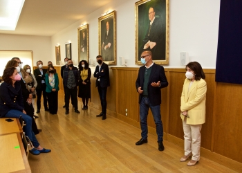 El retrato de Manuel Palomar completa la galería de rectores de la Universidad de Alicante