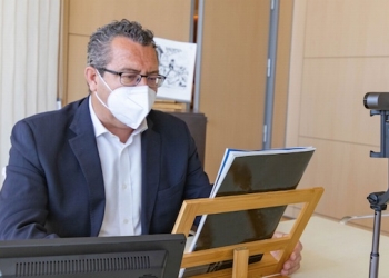 Benidorm conmemora un año más el Día Internacional del Libro con la lectura del Quijote