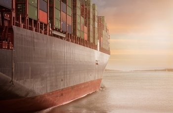 La covid-19 reduce significativamente el tráfico marítimo en el Mediterráneo