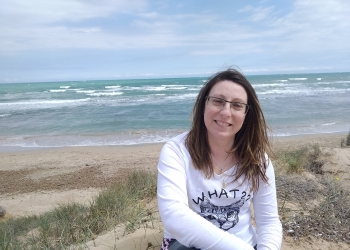 L’Aljub celebra el Día del Libro con una feria literaria y rosas solidarias