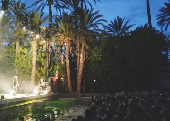 Ara Malikian arranca una cerrada ovación con el público en pie  en su concierto de Elche