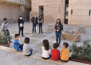 El MAHE retoma los talleres didácticos sobre cerámica prehistórica con las máximas garantías sanitarias