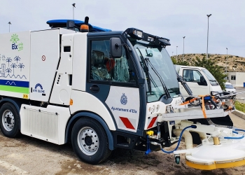Comienzan a llegar los vehículos del nuevo servicio de limpieza «Elx Verda i Neta»