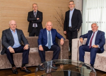 «No tienes que ser un genio, visionario o graduado para tener éxito»