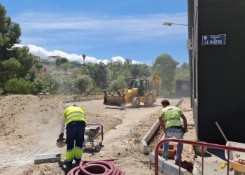 Elda remodela la calle La Madera para mejorar el acceso a los Jardines del Vinalopó