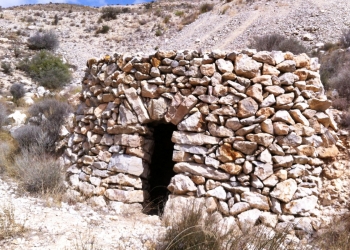 Novelda solicita subvención para recuperar construcciones de piedra seca
