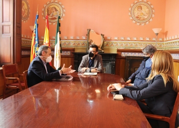 Novelda estudia fórmulas para mejorar la gestión de los polígonos industriales