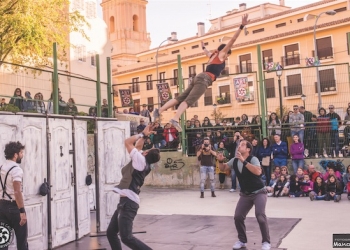 Un renovado Artenbitrir vuelve a las calles de Petrer