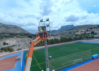 Deportes renueva la iluminación completa de El Barxell para mejorar la visibilidad del recinto deportivo