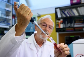 UNESPA dona 7 millones de euros al CSIC para impulsar la investigación de nuevos detectores rápidos, terapias y vacunas contra la covid-19