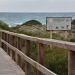 El Ayuntamiento y Costas mejoran los accesos a las playas de Elche con dos nuevas pasarelas