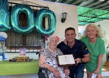 Una nuciera cumple 100 años