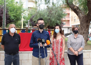 Novelda homenajea a los dos noveldenses víctimas de los campos de concentración nazis