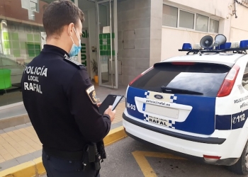Rafal moderniza el trabajo de la Policía Local con la adquisición de una PDA y una tablet