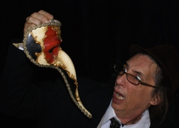 «Con el teatro podemos imaginar y transformar nuestro mundo»