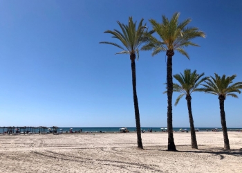 Santa Pola prohíbe el acceso a sus playas la Noche de San Juan