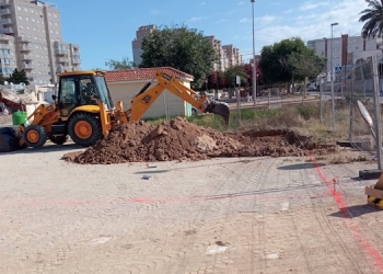 Comienza la construcción de un parque de calistenia en la zona de nueva Torrevieja
