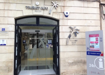 La Tourist Info de Alcoy realiza más atenciones durante el primer semestre de 2021 que en todo 2020