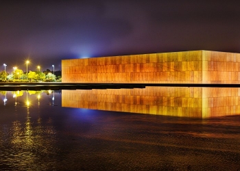 La UA e Hidraqua fiman un convenio para mejorar la accesibilidad en el MUA