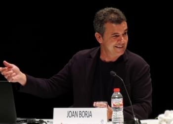 «La curiosidad es el motor que justifica todo en la vida»