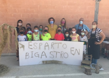 Tradición y sostenibilidad se han unido en los «Talleres del Esparto» impartidos en Bigastro
