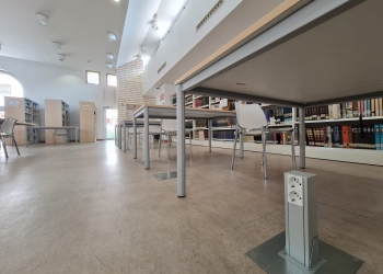 Elda mejora la climatización y las conexiones eléctricas de la Biblioteca Municipal Alberto Navarro