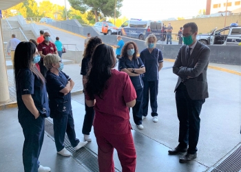 El Ayuntamiento concede la Medalla de Oro de la ciudad al Hospital de Elda