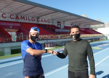 El campeón olímpico de Triatlón Kristian Blummenfelt entrenó en La Nucía