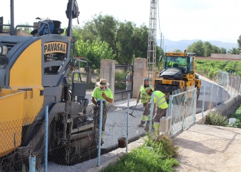 Se inicia una nueva fase del Plan Municipal de Asfaltado de Caminos Rurales en Novelda