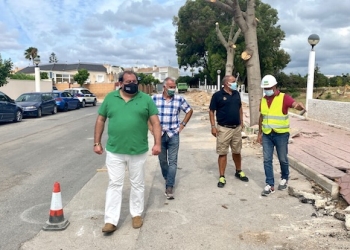 Comienzan las obras de asfaltado en La Regia en Orihuela Costa