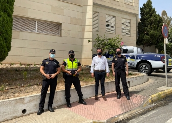 La Policía Local intensifica los controles de vertidos de podas en Orihuela Costa