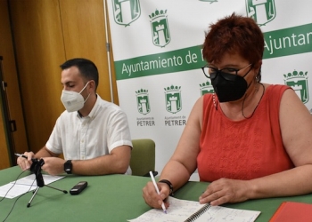 Charlas y cerca de 35 intervenciones fuera del aula en los primeros meses del agente tutor