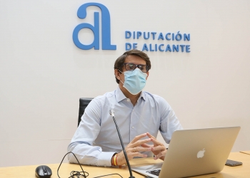 Los ayuntamientos esquivan la subida de la luz gracias al contrato marco con la Diputación de Alicante