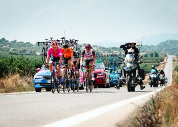 La Vuelta, momento cumbre de un fin de semana deportivo en Orihuela