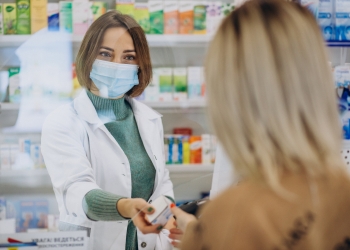 Casi 400.000 personas se benefician en Alicante del copago farmacéutico