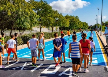 Benidorm convierte parte de la Calle Italia en una pista de atletismo