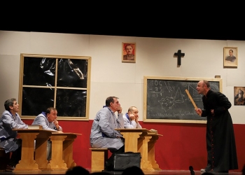 ‘La regla’, una comedia sobre la educación en tiempos del franquismo