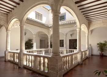 Villena aprueba el expediente de contratación para las catas arqueológicas en el Palacio Consistorial