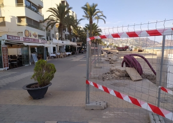 Un ‘tsunami’ de despropósitos pone en jaque la actividad económica de la fachada marítima (I)