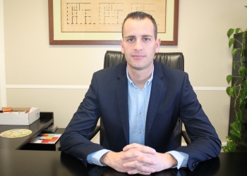 «Las ciudades de carácter industrial como Alcoy han sido las más resilientes en la crisis»