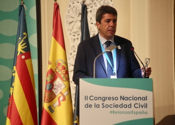 Mazón aboga por una segunda descentralización dotada de recursos para ayuntamientos y diputaciones