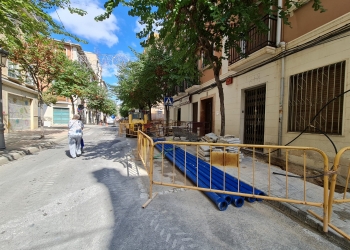 Elda inicia la renovación de la red de agua potable de la calle Colón