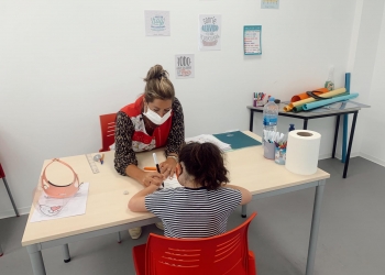 «La tecnología permite hacer de la sordera una discapacidad reversible»