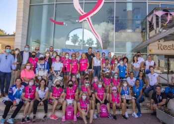 La Bahía de Benidorm, escenario del I Trofeo Anémona de Banco Fijo contra el cáncer de mama