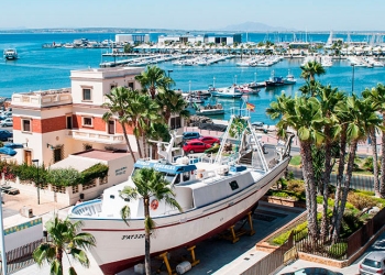 Santa Pola aprueba un presupuesto de 32 millones de euros