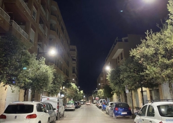 Villena termina las obras de mejora de las luminarias de la calle La Virgen